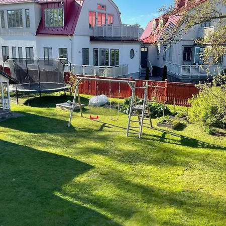 Floor With Sauna, Wi-fi And Own Entrance